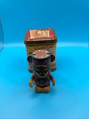Disney Hawaii Tiki Mickey Vinylmation